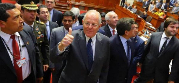 Perú: congresistas presentan hoy moción para destituir a Kuczynski por incapacidad moral