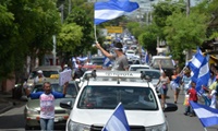 Nicaragua: opositores denuncian ataque de paramilitares a una caravana en Managua